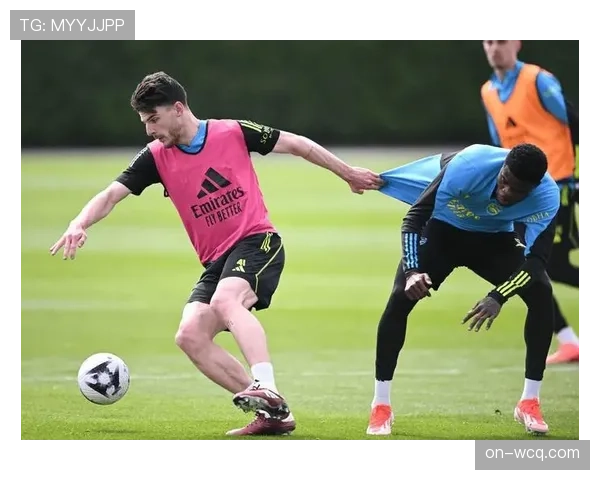 现场直击：北伦敦德比火药味十足，上半场已出现三张黄牌